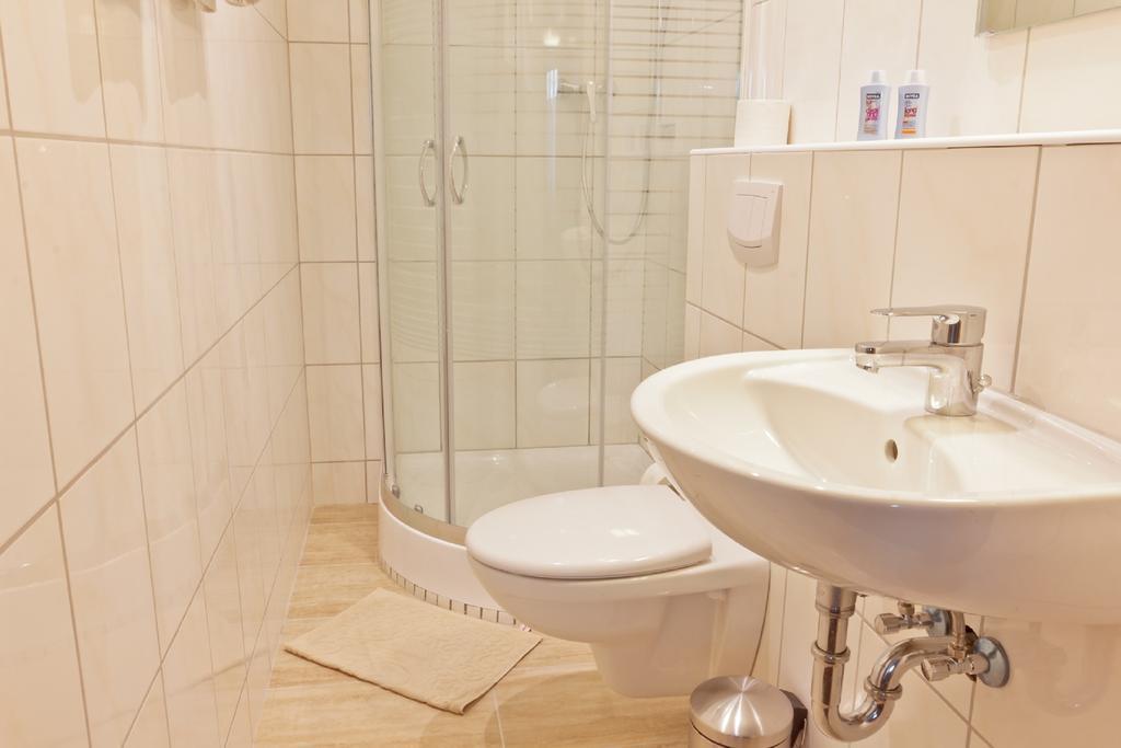 Hotel Ganita Weil Am Rhein Habitación foto