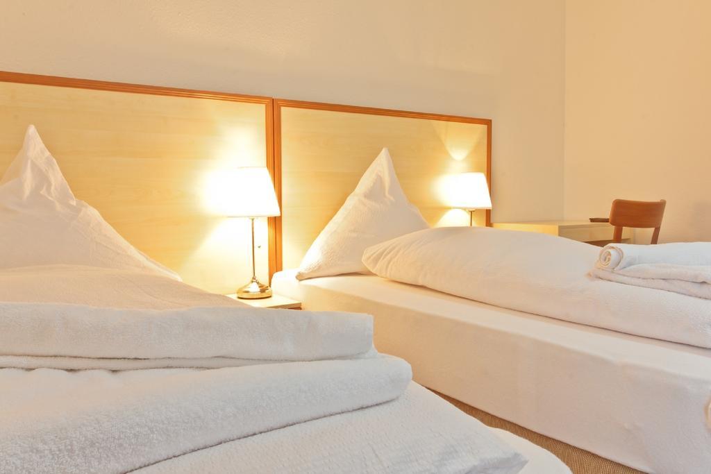Hotel Ganita Weil Am Rhein Habitación foto